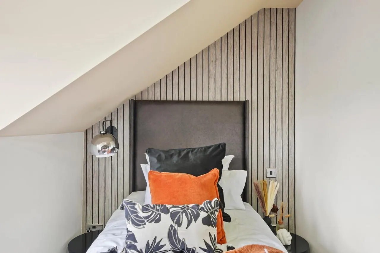 The Filey Coastal Villa - Indoor Swimming Pool - Sauna - Pets